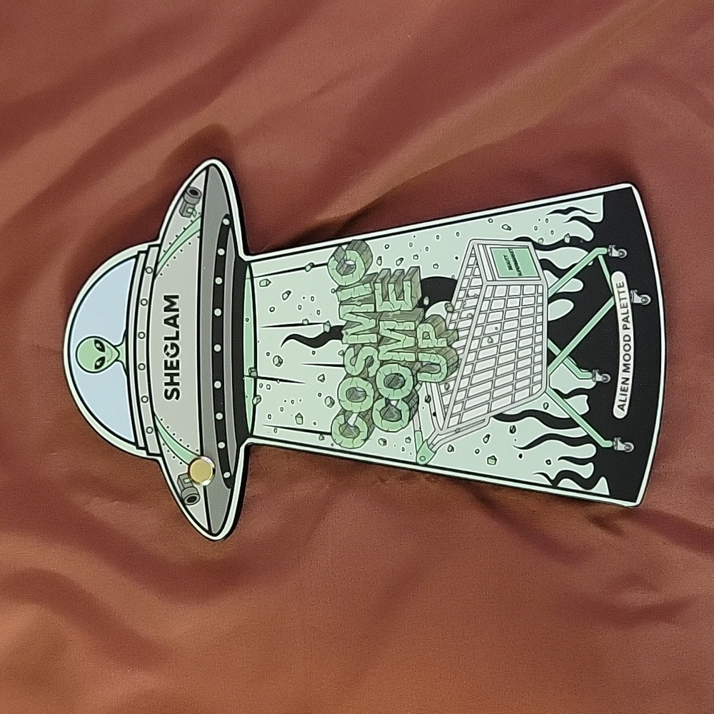 Neon Green Alien Face Leg Wraps - Picture 2 of 3